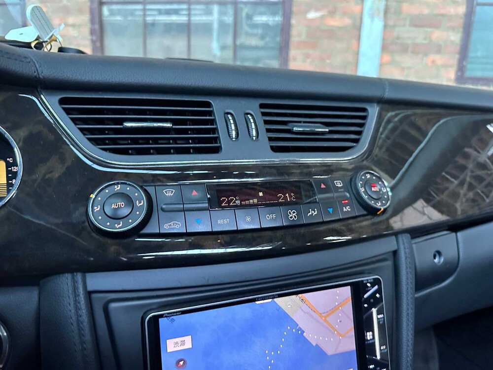 Mercedes-Benz CLS500 5.0 V8 306PS 2005 -Youngtimer-