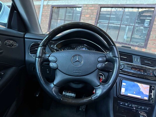 Mercedes-Benz CLS500 5.0 V8 306PS 2005 -Youngtimer-