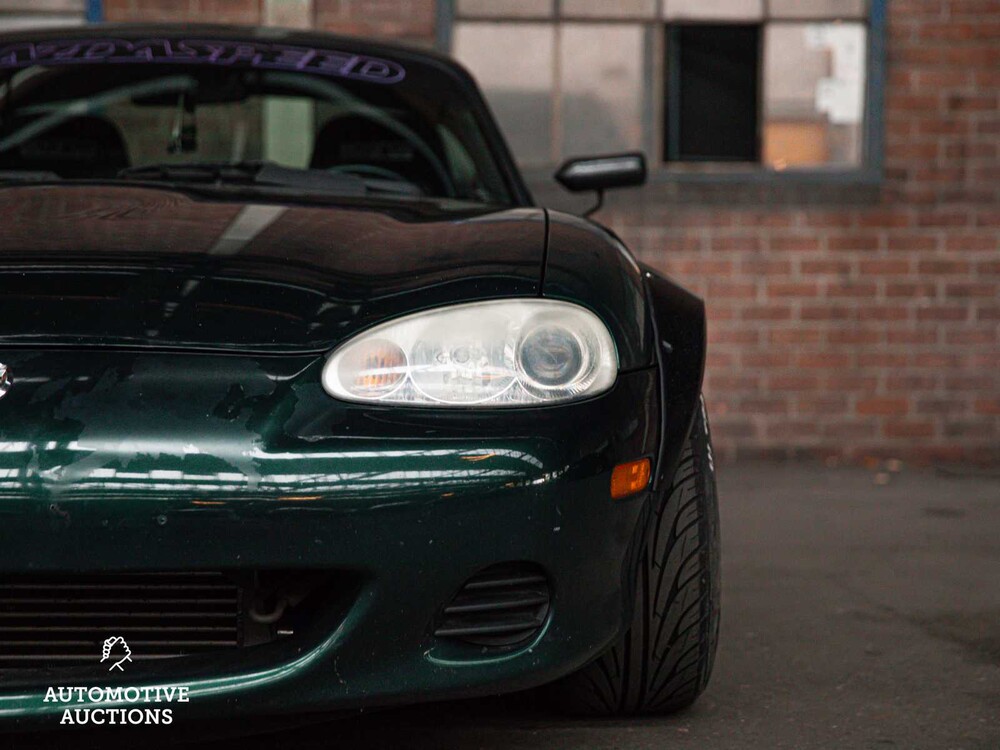 Mazda MX-5 1.6i Touring 220PS 2001, 27-XB-SP