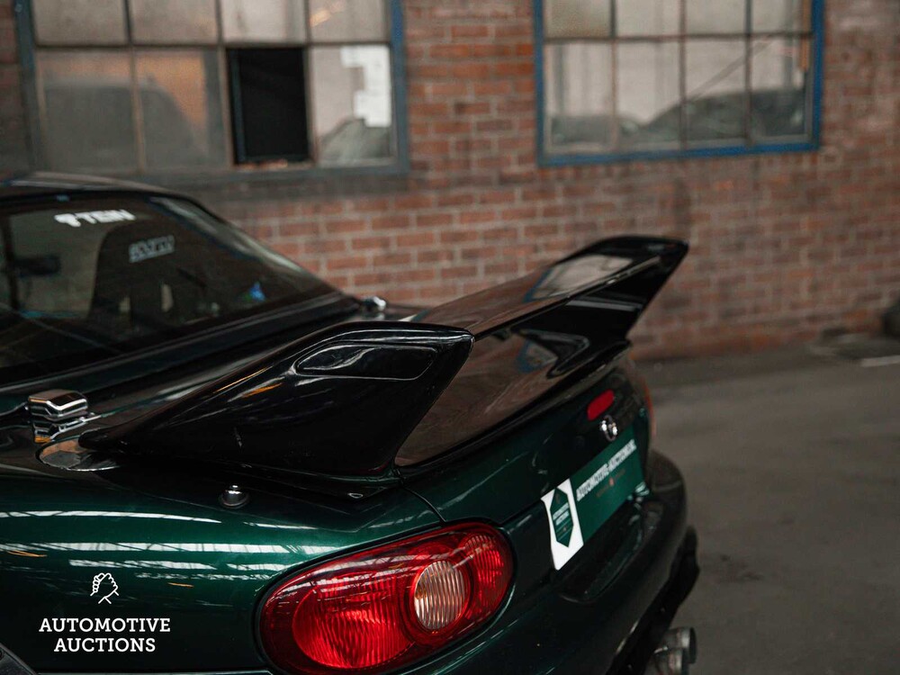 Mazda MX-5 1.6i Touring 220PS 2001, 27-XB-SP