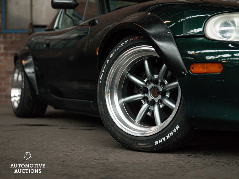 Mazda MX-5 1.6i Touring 220PS 2001, 27-XB-SP