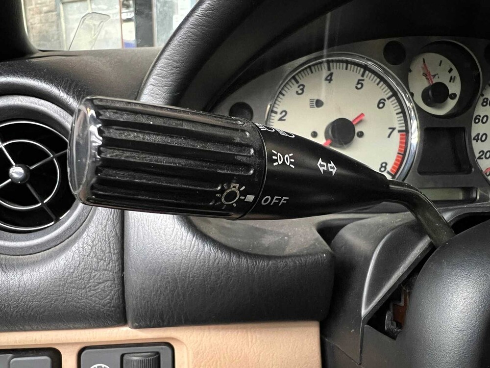 Mazda MX-5 1.6i Touring 220PS 2001, 27-XB-SP