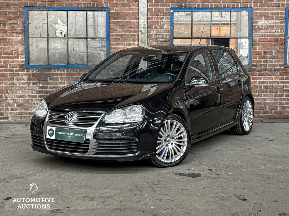 Volkswagen Golf V R32 3.2 V6 250PS 2006
