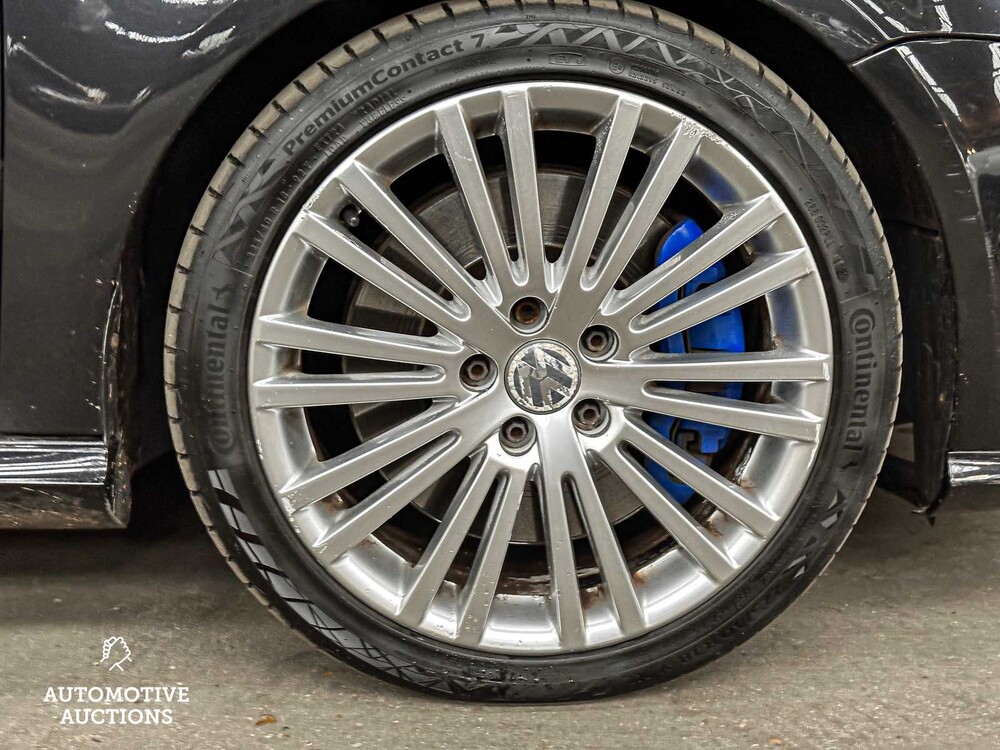 Volkswagen Golf V R32 3.2 V6 250PS 2006