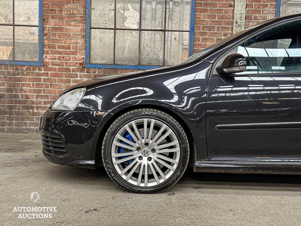 Volkswagen Golf V R32 3.2 V6 250PS 2006