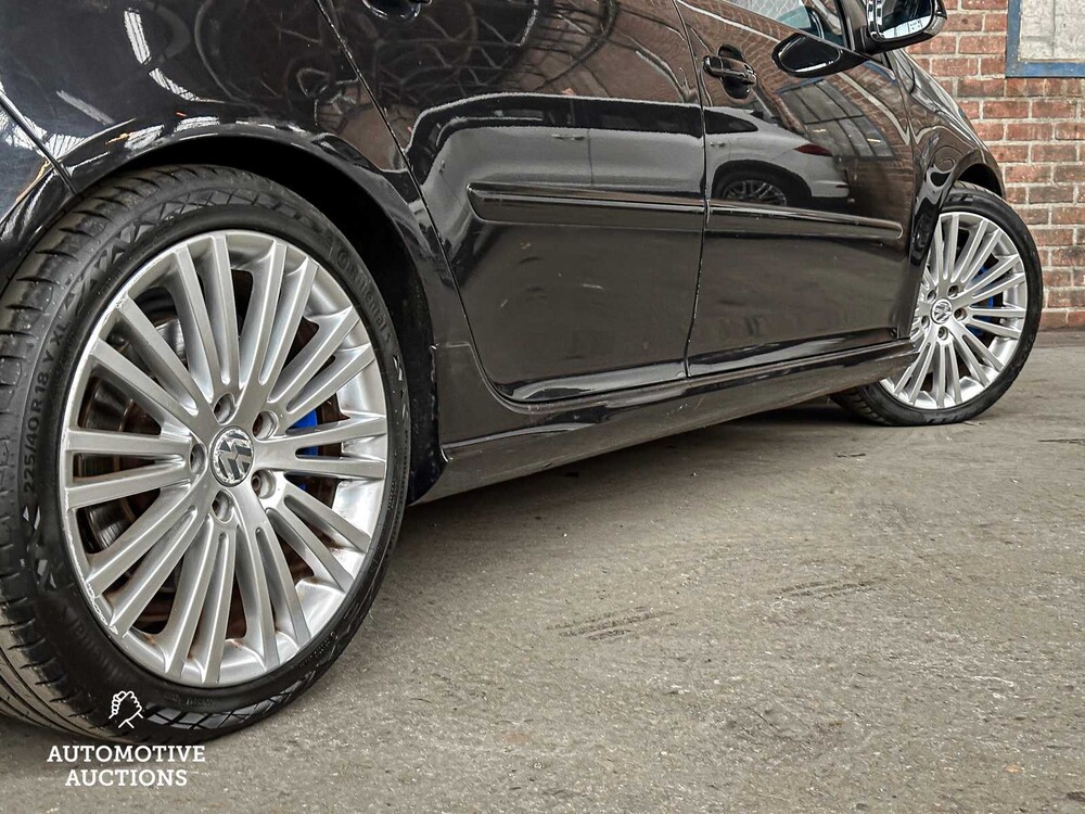 Volkswagen Golf V R32 3.2 V6 250PS 2006