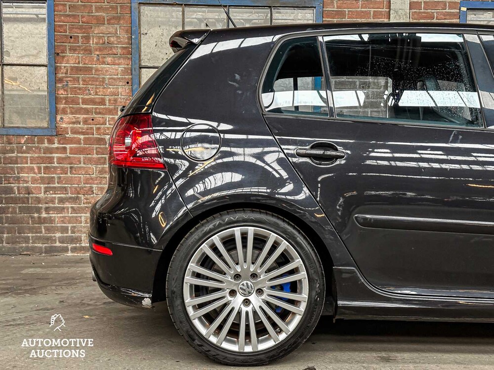Volkswagen Golf V R32 3.2 V6 250PS 2006