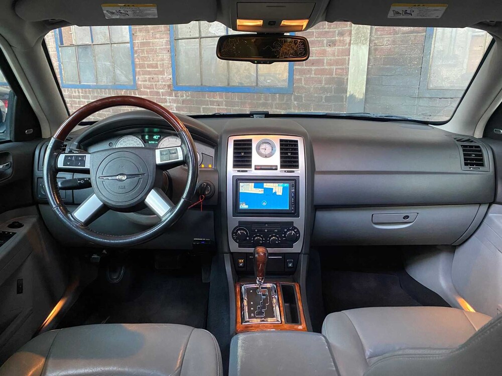 Chrystler 300C HEMI 5.7 V8 340PS 2008 -Youngtimer-