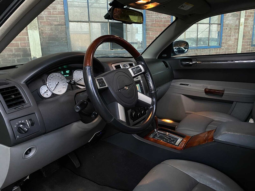 Chrystler 300C HEMI 5.7 V8 340PS 2008 -Youngtimer-