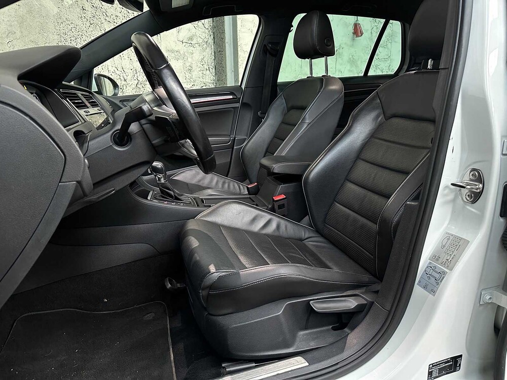 Volkswagen Golf 2.0 TDI GTD 184hp 2017, J-598-ZD