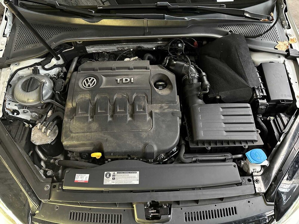 Volkswagen Golf 2.0 TDI GTD 184hp 2017, J-598-ZD