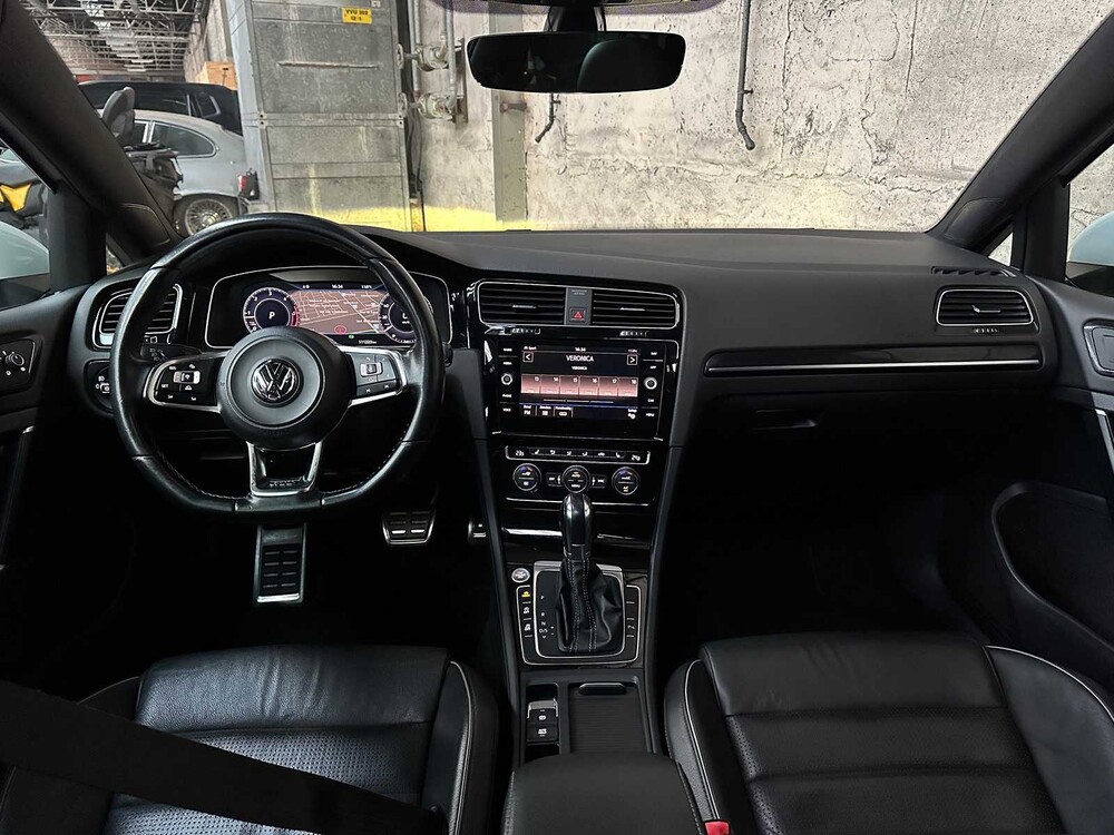 Volkswagen Golf 2.0 TDI GTD 184hp 2017, J-598-ZD