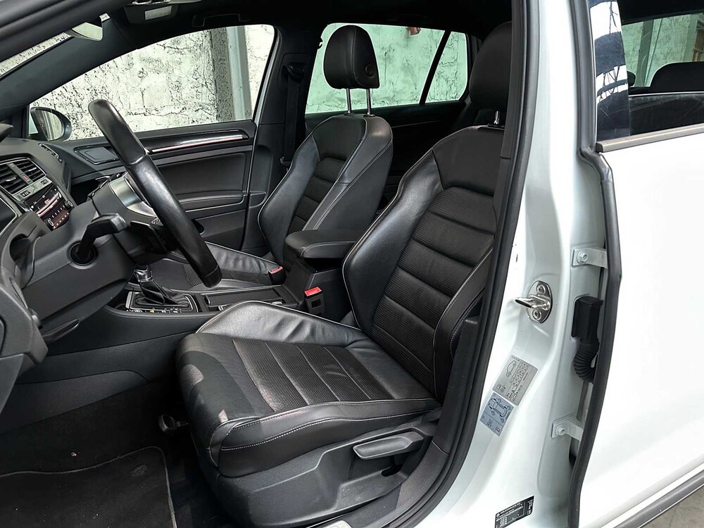 Volkswagen Golf 2.0 TDI GTD 184hp 2017, J-598-ZD