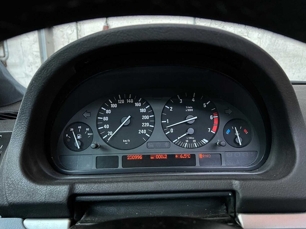 BMW X5 4.4i Executive 286hp 2000 -Orig. UK, 57GB PX