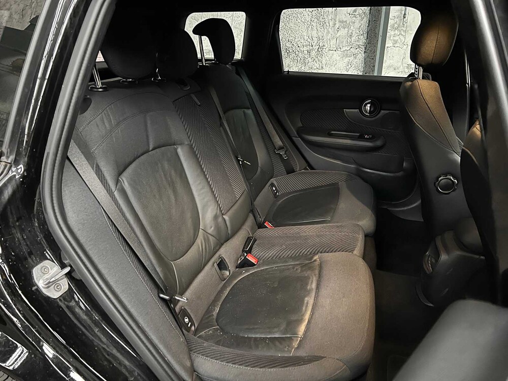 Mini Clubman 1.5 One Business 102hp 2016 -ORIG NL- JV-187-B