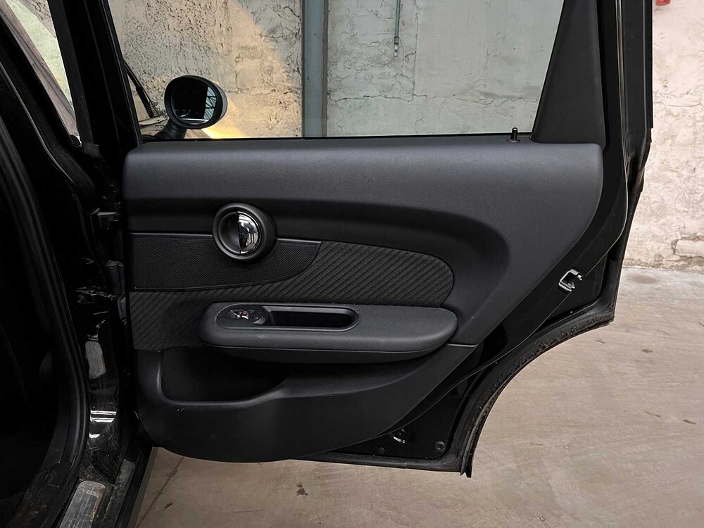 Mini Clubman 1.5 One Business 102hp 2016 -ORIG NL- JV-187-B