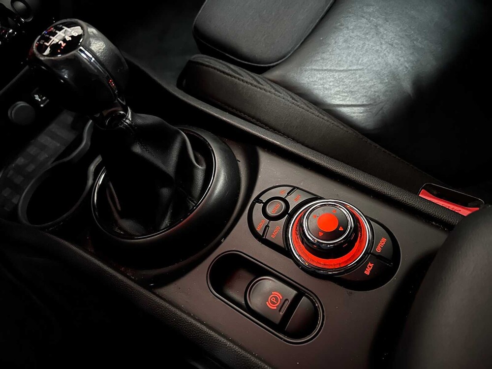 Mini Clubman 1.5 One Business 102hp 2016 -ORIG NL- JV-187-B