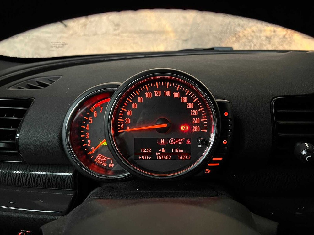 Mini Clubman 1.5 One Business 102hp 2016 -ORIG NL- JV-187-B