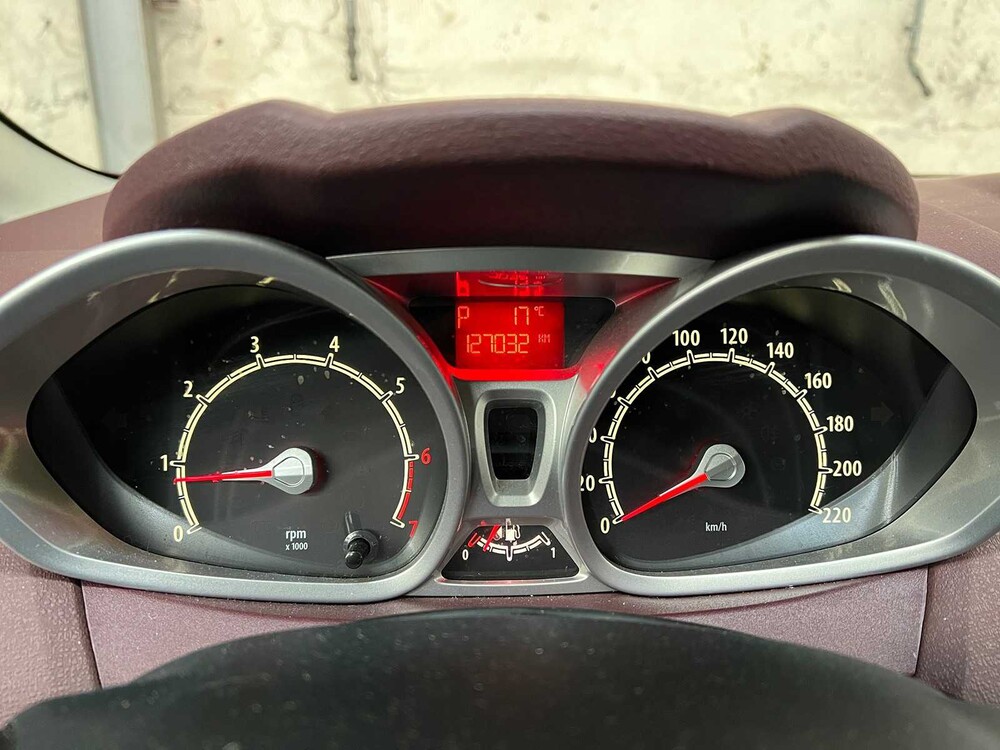 Ford Fiesta 1.4 Titanium 97hp 2010 -Orig. NL-, 63-LBK-7