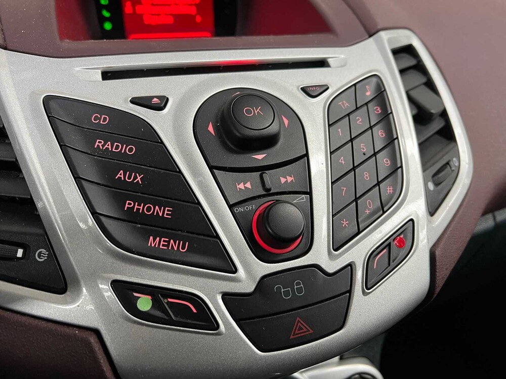 Ford Fiesta 1.4 Titanium 97hp 2010 -Orig. NL-, 63-LBK-7