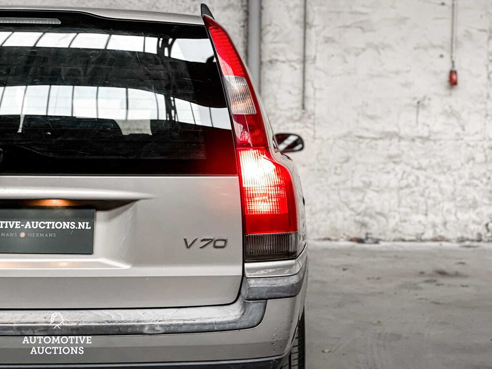 Volvo V70 2.4 Comfort Line 140PS 2002 -ORIG NL-, 86-JN-TV