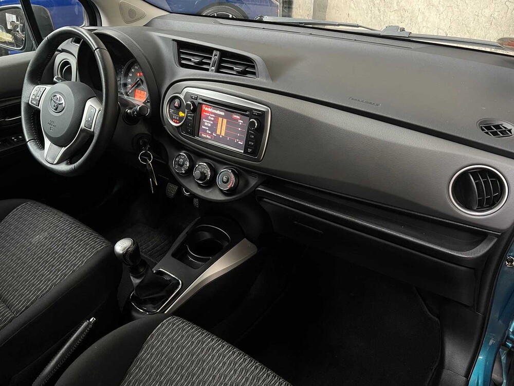 Toyota Yaris 1.0 VVT-i Trend 69hp 2014, X-605-GJ