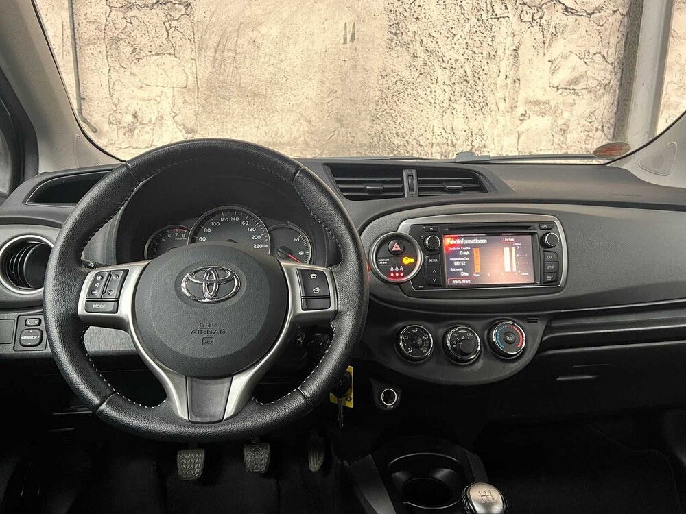 Toyota Yaris 1.0 VVT-i Trend 69hp 2014, X-605-GJ