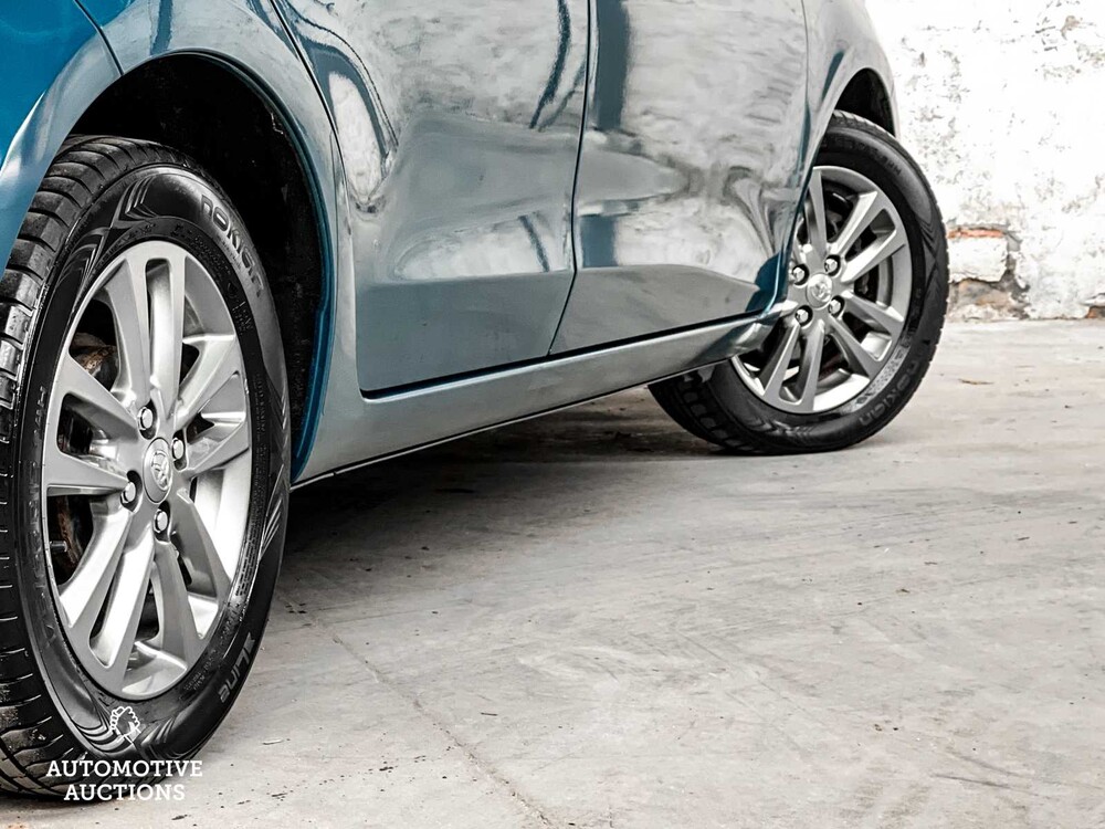 Toyota Yaris 1.0 VVT-i Trend 69hp 2014, X-605-GJ