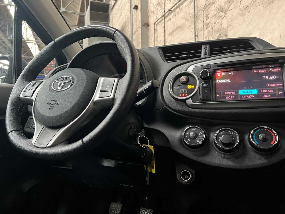 Toyota Yaris 1.0 VVT-i Trend 69hp 2014, X-605-GJ