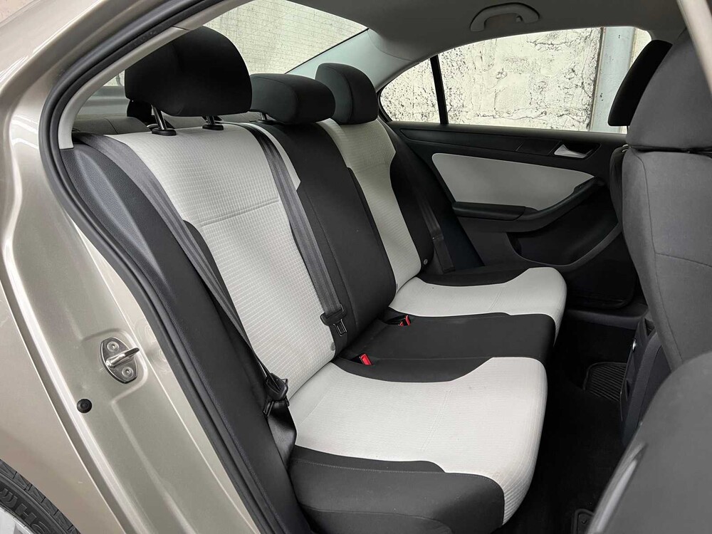 Volkswagen Jetta 2.0 S SOHC 154hp 2015