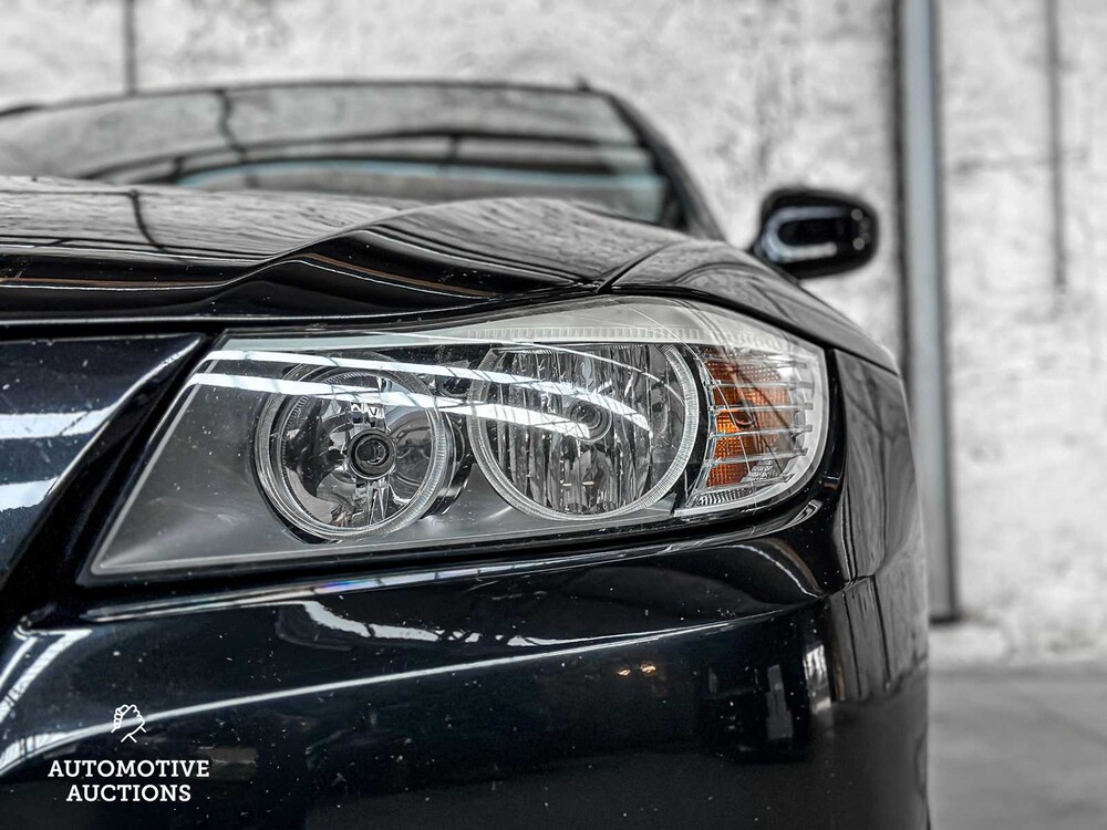 BMW 3 Series Touring 318i Luxury Line 143hp 2011, 05-XBL-8