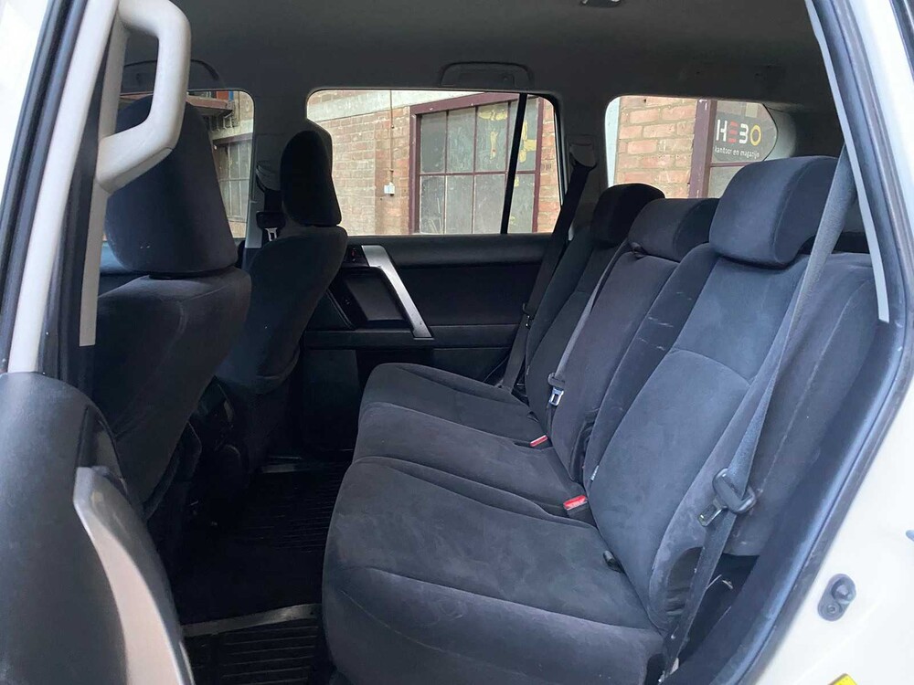 Toyota Land Cruiser 4x4 2.8D 177hp 2016