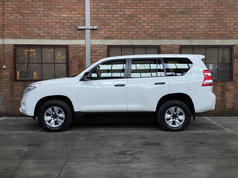 Toyota Land Cruiser 4x4 2.8D 177hp 2016