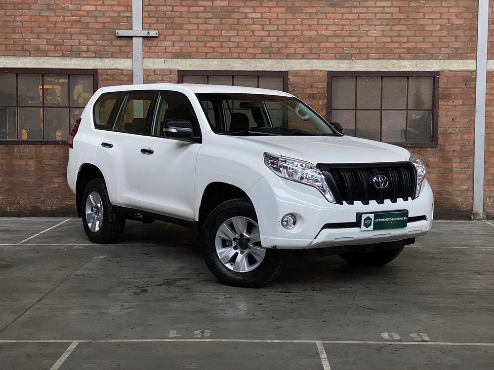 Toyota Land Cruiser 4x4 2.8D 177hp 2016