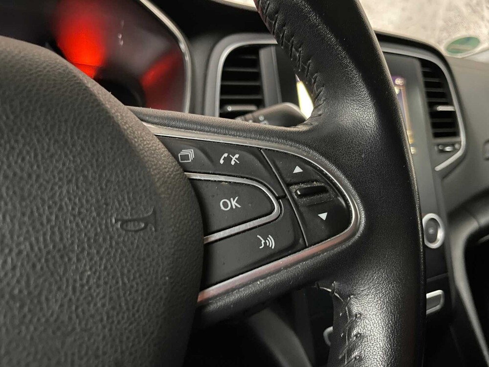 Renault Mégane Estate 1.2 TCe Limited 132hp 2018 -Orig. NL-, SF-883-B