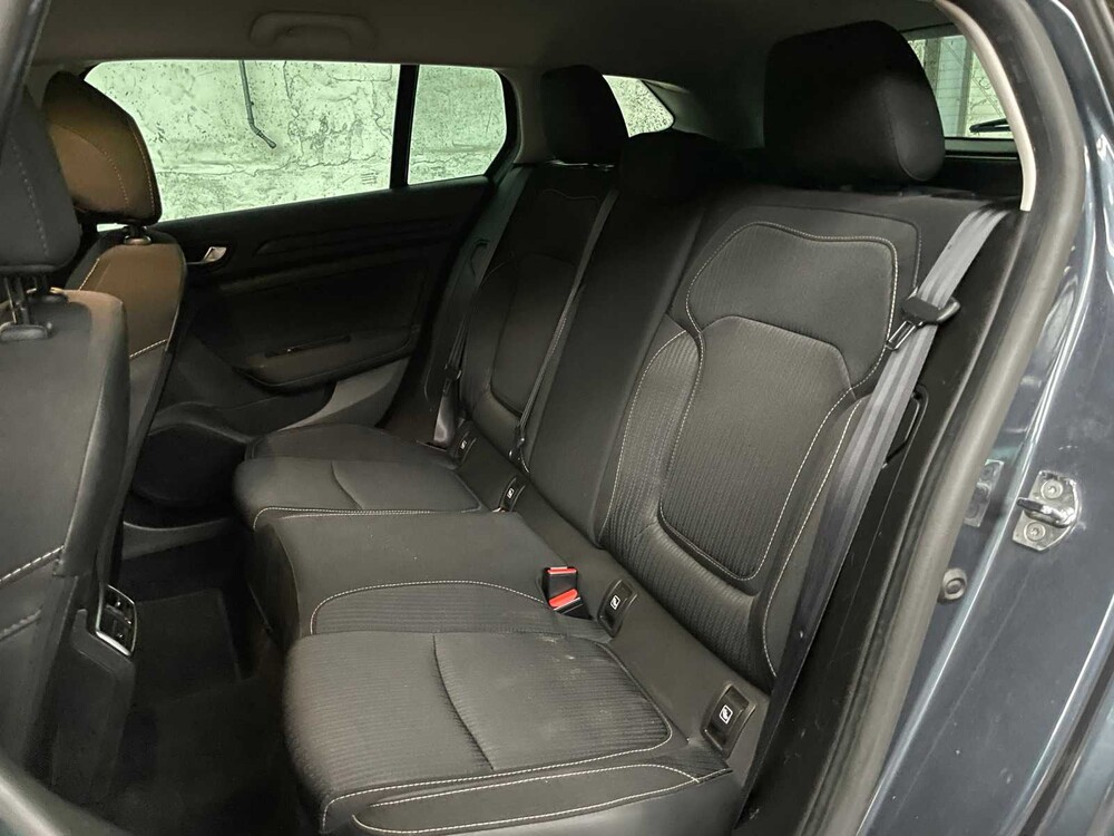 Renault Mégane Estate 1.2 TCe Limited 132hp 2018 -Orig. NL-, SF-883-B