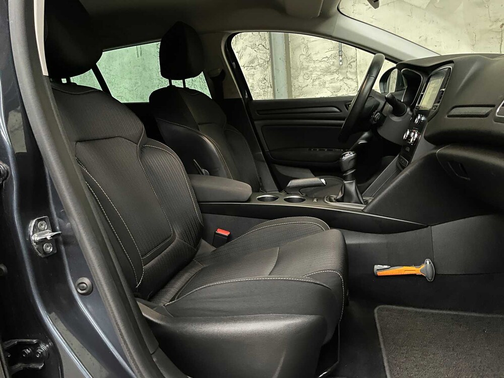 Renault Mégane Estate 1.2 TCe Limited 132hp 2018 -Orig. NL-, SF-883-B