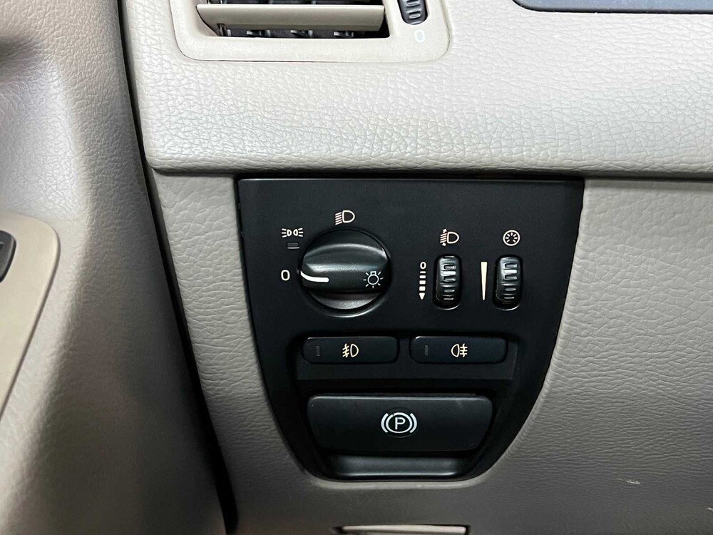 Volvo XC90 2.9 T6 Elite 272hp 2004, 89-GLK-1