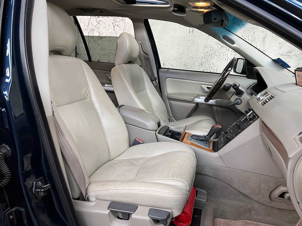 Volvo XC90 2.9 T6 Elite 272hp 2004, 89-GLK-1