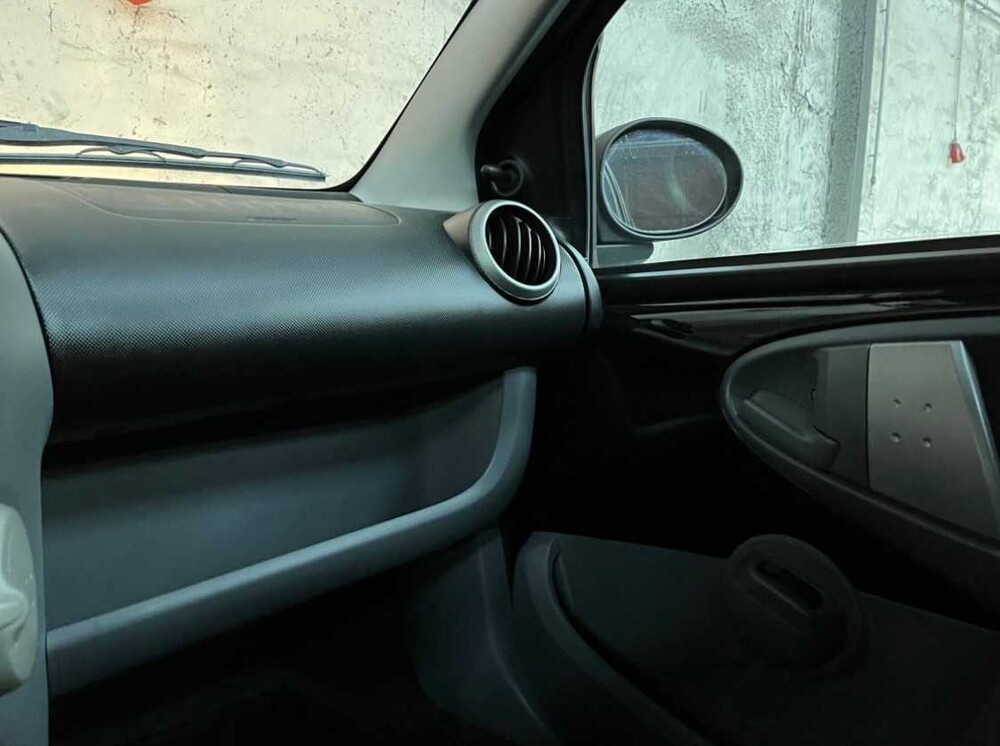 Peugeot 107 1.0-12V XS 68hp 2012 -Orig. GB-, 38-TLR-2