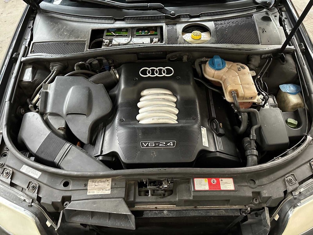 Audi A6 Limousine 2.4 Pro Line MT 170PS 2003 74-NK-XG