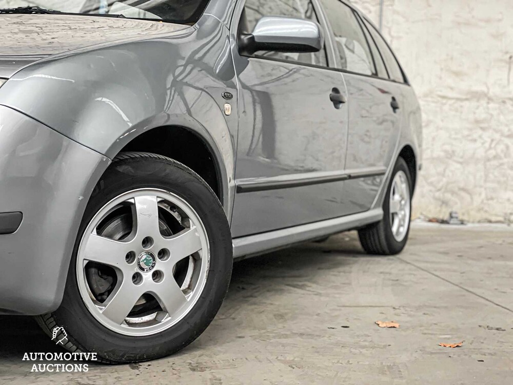 Skoda Fabia Combi 1.4-16V Elegance 75hp -Orig. NL-, 01-LL-PD