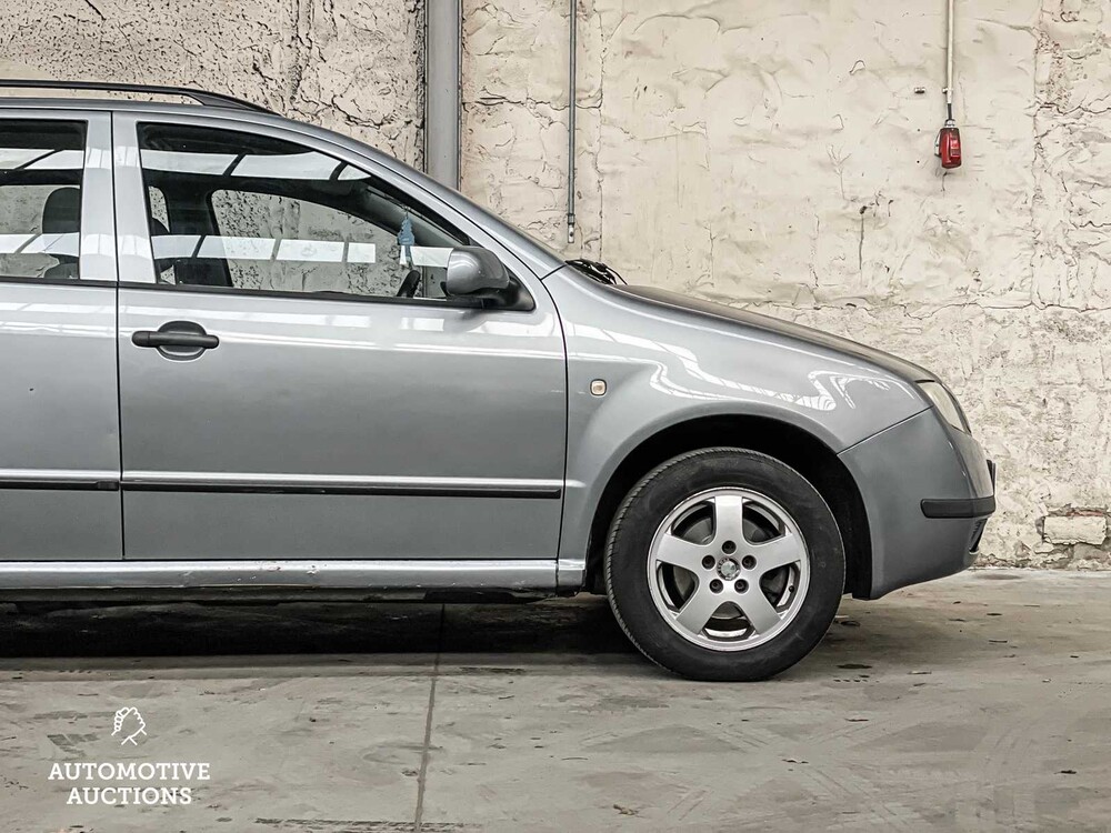 Skoda Fabia Combi 1.4-16V Elegance 75hp -Orig. NL-, 01-LL-PD