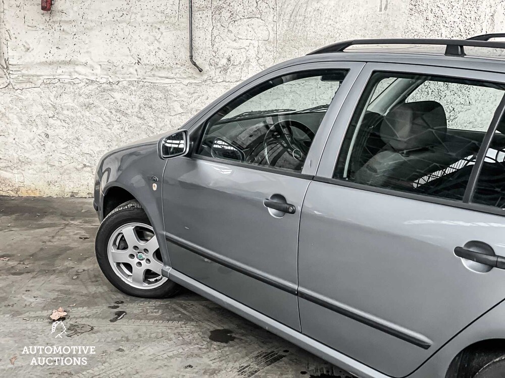 Skoda Fabia Combi 1.4-16V Elegance 75hp -Orig. NL-, 01-LL-PD