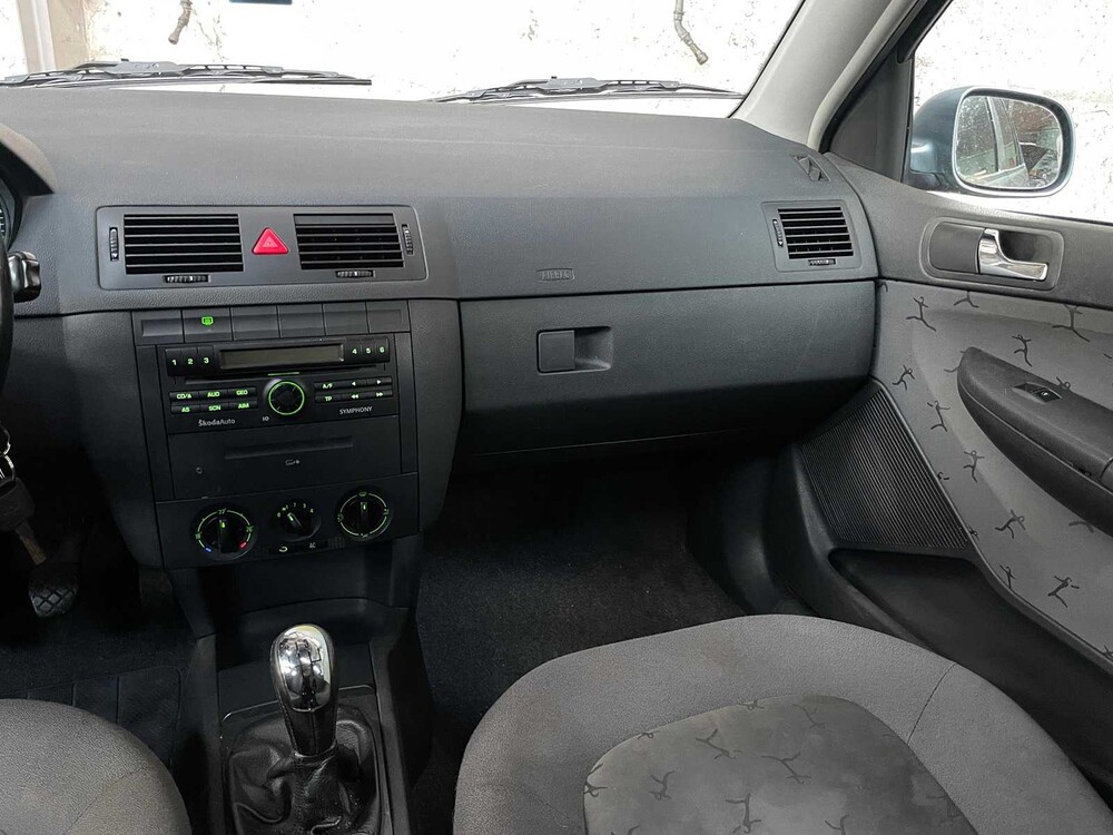 Skoda Fabia Combi 1.4-16V Elegance 75hp -Orig. NL-, 01-LL-PD