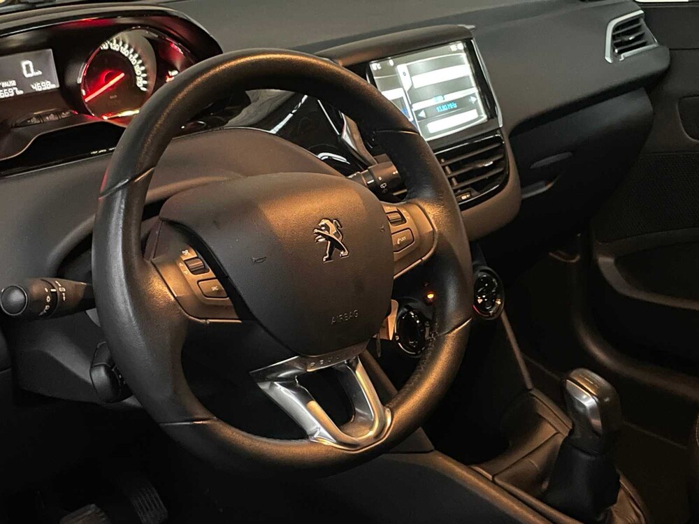 Peugeot 208 1.2 VTi Style 82hp 2014 ORIG-NL, 5-XHL-00