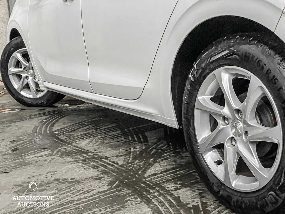 Peugeot 208 1.2 VTi Style 82hp 2014 ORIG-NL, 5-XHL-00