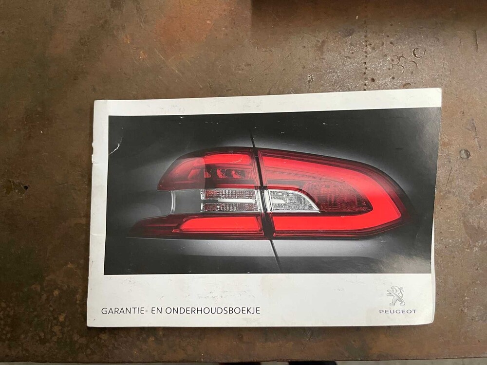 Peugeot 208 1.2 VTi Style 82hp 2014 ORIG-NL, 5-XHL-00