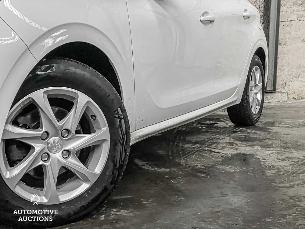 Peugeot 208 1.2 VTi Style 82hp 2014 ORIG-NL, 5-XHL-00