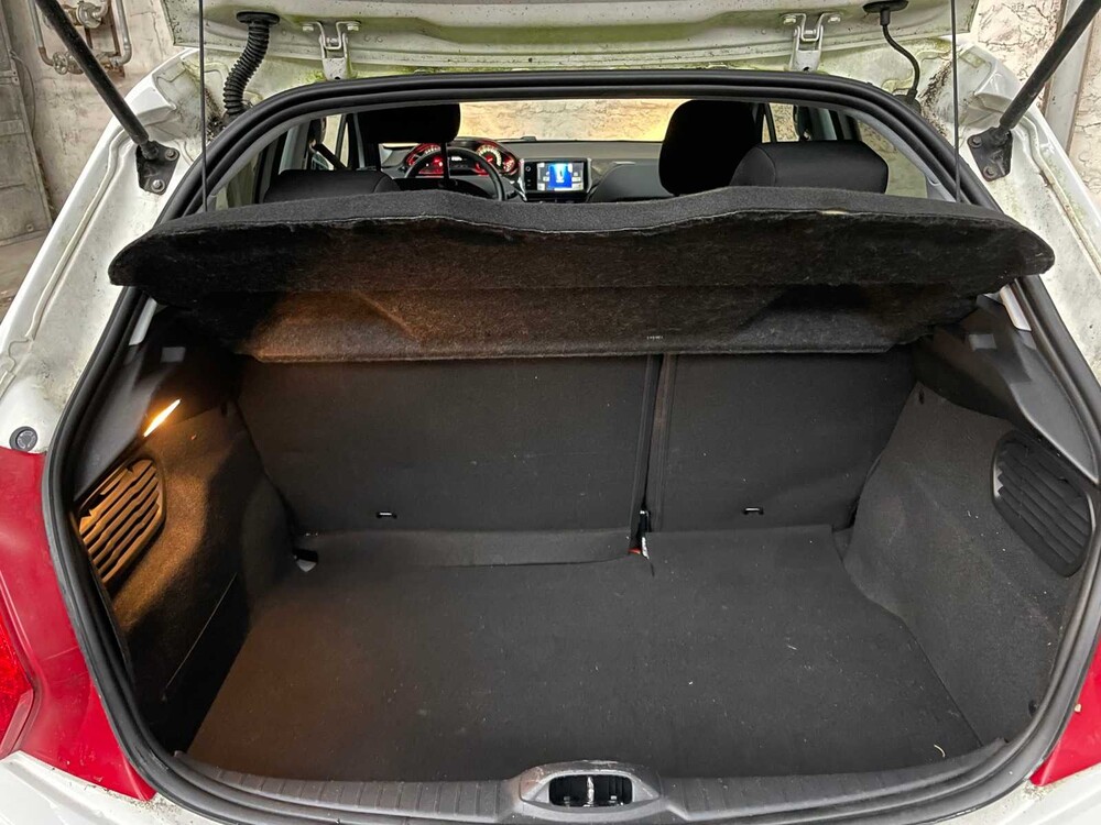 Peugeot 208 1.2 VTi Style 82hp 2014 ORIG-NL, 5-XHL-00